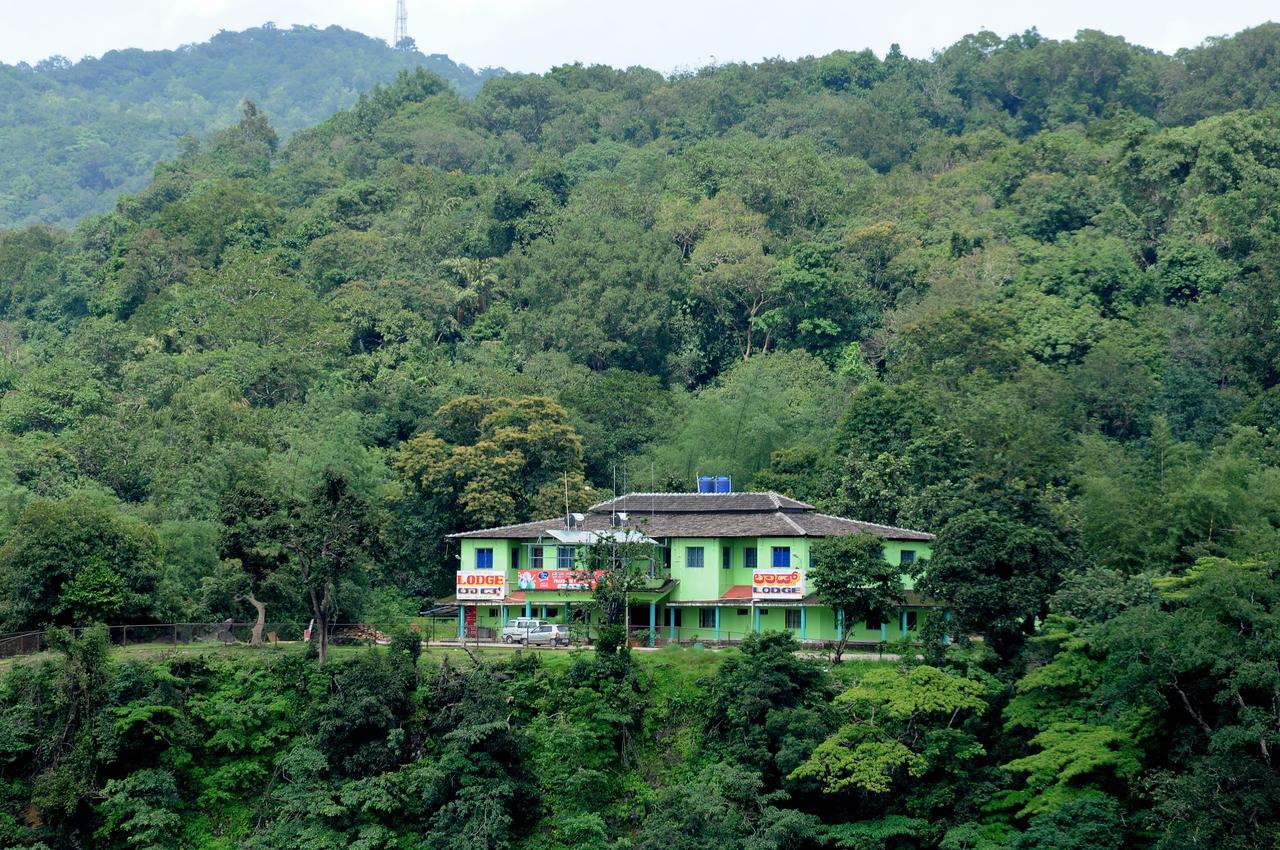 Hotel Prakruthi Yatri Nivas Māvingundi Exterior foto